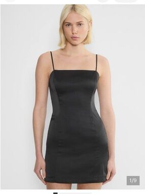 Aritzia Wilfred Skye little black dress